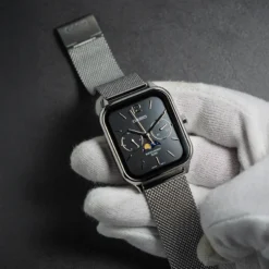 Alternative view of Casio Timeless MTP-M305M-1AVER Classic quartz with day-date and moonphase