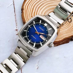 Alternative view of Seiko SNKP23 Recraft Series 39.5mm - Blue on Bracelet