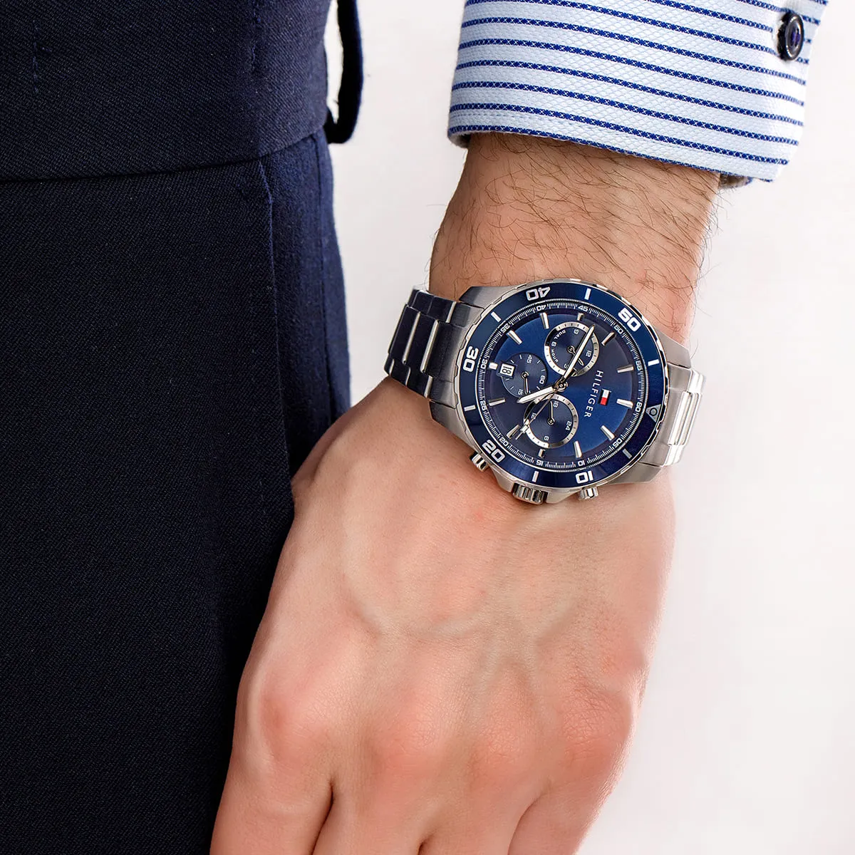 Tommy Hilfiger Men's Jordan (43mm) Blue Dial / Stainless Steel Bracelet 1792094 - Image 2