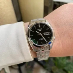 Alternative view of Seiko 5 Automatic Black Dial Silver Bezel Band SNK361K1 Men's Watch Case 37 mm