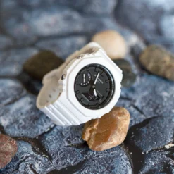 Alternative view of Casio G-Shock GA-2100-7AER