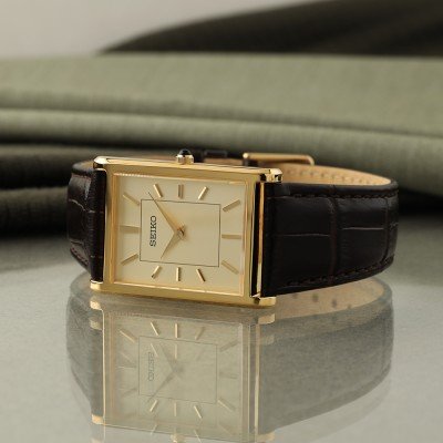 Seiko SWR106P1 Men's Quartz Watch with Sapphire Crystal Gold Tone - Image 4